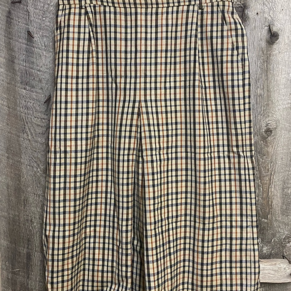 Elegant Checkered Midi Skirt in Beige and Black